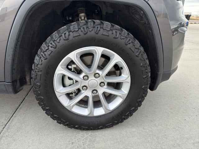 2021 Jeep Grand Cherokee Laredo E 4x4