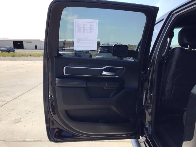 2022 RAM 1500 Big Horn 4x4 Crew Cab 5'7" Box