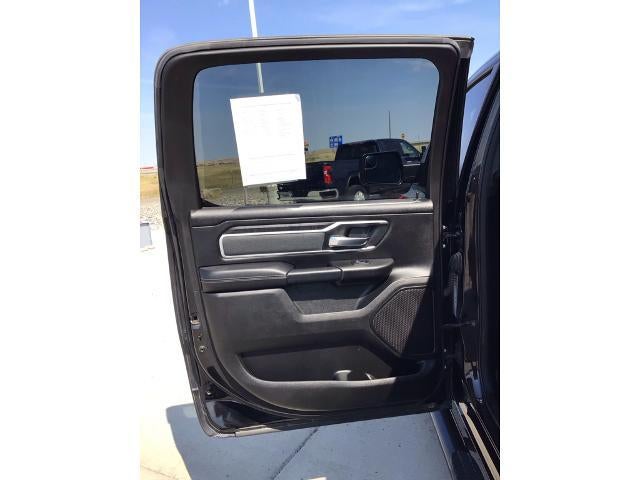 2022 RAM 1500 Big Horn 4x4 Crew Cab 5'7" Box