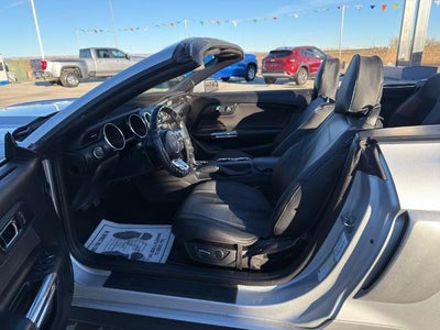 2016 Ford Mustang 2dr Conv V6