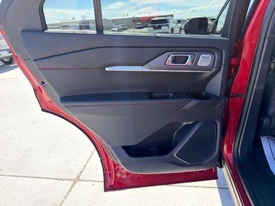 2025 Ford Explorer ST 4WD