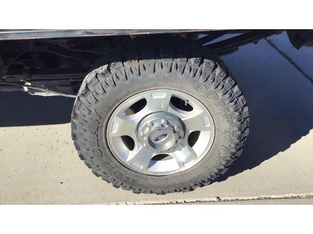 2015 Ford Super Duty F-350 SRW 4WD Crew Cab 6-3/4 Ft Box XLT