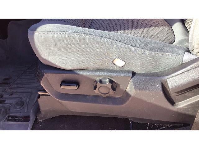 2015 Ford Super Duty F-350 SRW 4WD Crew Cab 6-3/4 Ft Box XLT