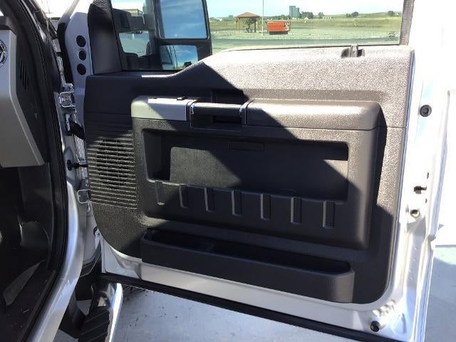 2015 Ford Super Duty F-350 SRW 4WD Crew Cab 6-3/4 Ft Box Lariat