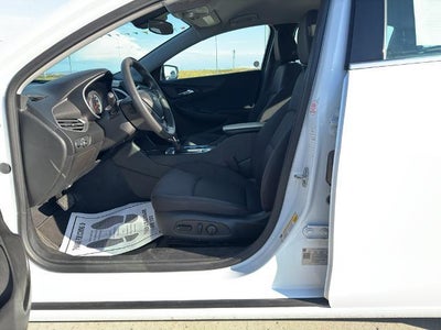 2023 Chevrolet Malibu 4dr Sdn 1LT