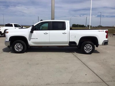 2024 Chevrolet Silverado 3500 HD Crew Cab Standard Box 4-Wheel Drive LT