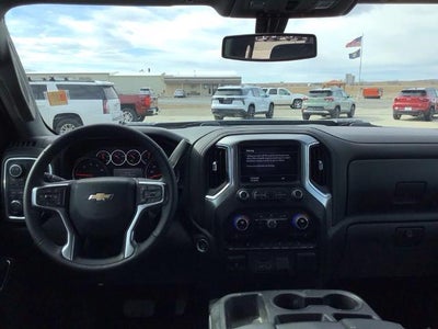 2022 Chevrolet Silverado 3500 HD Crew Cab Long Box 4-Wheel Drive LT