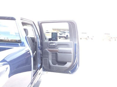 2022 Chevrolet Silverado 3500 HD Crew Cab Long Box 4-Wheel Drive LT