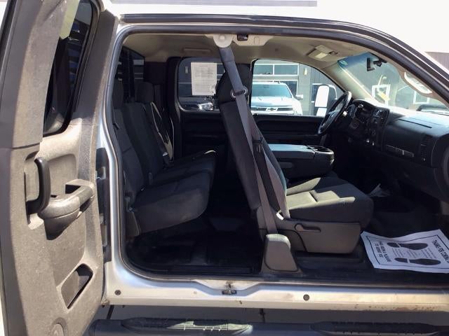 2011 Chevrolet Silverado 3500 HD Extended Cab Long Box 4-Wheel Drive Single Rear Wheel LT
