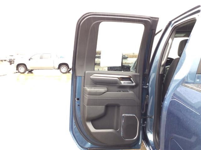 2025 Chevrolet Silverado 3500 HD Double Cab Long Box 4-Wheel Drive LT