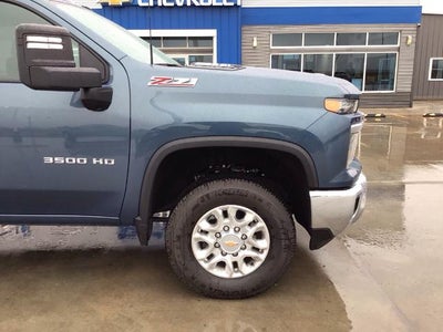 2025 Chevrolet Silverado 3500 HD Double Cab Long Box 4-Wheel Drive LT