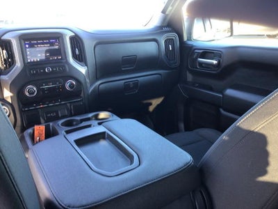 2022 Chevrolet Silverado 1500 Crew Cab Short Box 4-Wheel Drive Custom