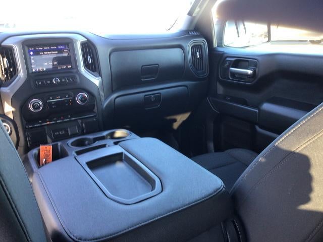 2022 Chevrolet Silverado 1500 Crew Cab Short Box 4-Wheel Drive Custom