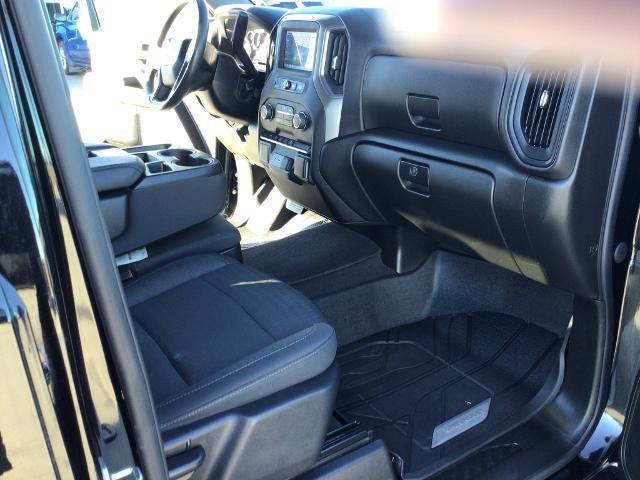 2022 Chevrolet Silverado 1500 Crew Cab Short Box 4-Wheel Drive Custom