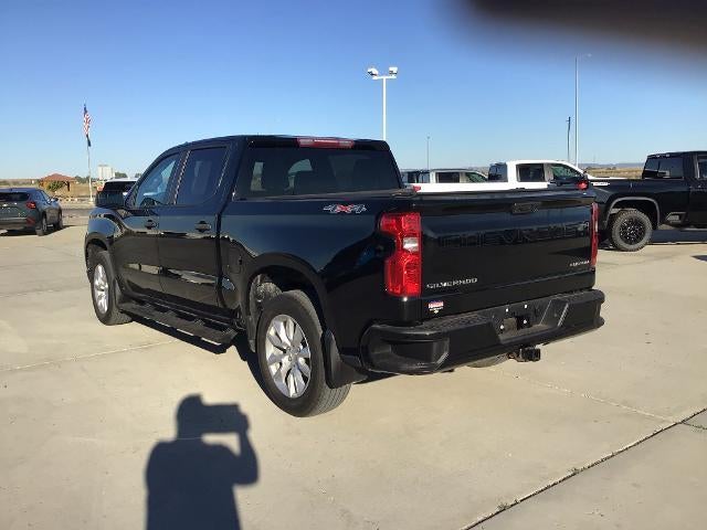 2022 Chevrolet Silverado 1500 Crew Cab Short Box 4-Wheel Drive Custom