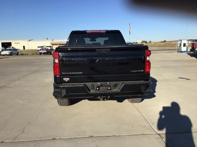 2022 Chevrolet Silverado 1500 Crew Cab Short Box 4-Wheel Drive Custom
