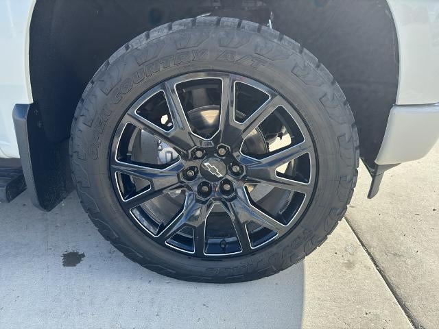 2023 Chevrolet Silverado 1500 Crew Cab Standard Box 4-Wheel Drive High Country