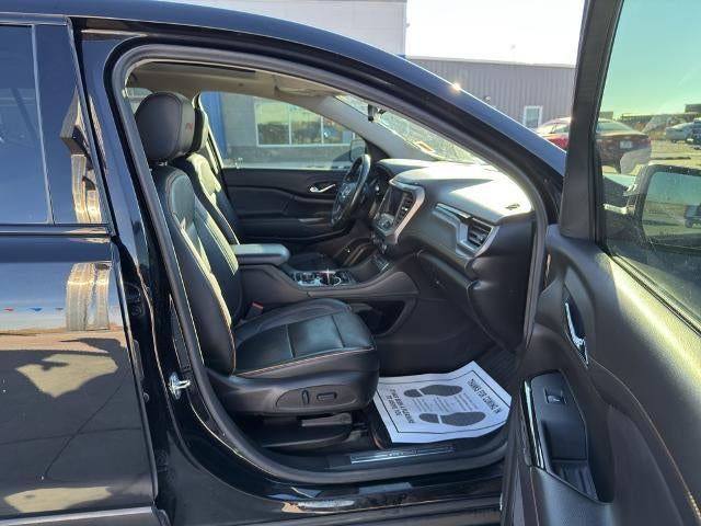 2021 GMC Acadia AWD AT4