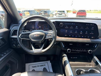 2025 Chevrolet Suburban 4WD Z71