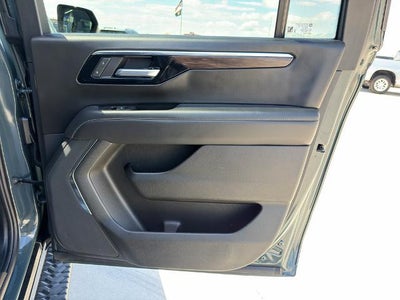 2025 Chevrolet Suburban 4WD Z71
