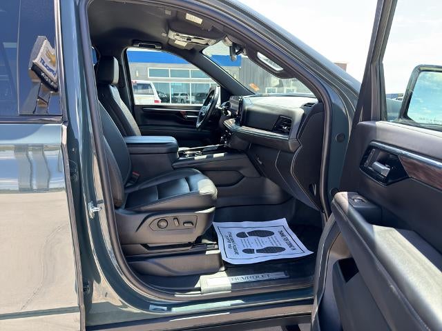 2025 Chevrolet Suburban 4WD Z71
