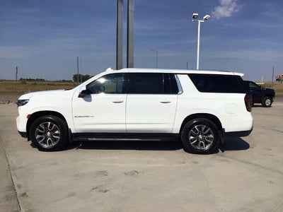 2023 Chevrolet Suburban 4WD LS