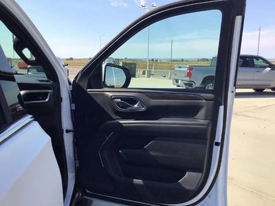 2023 Chevrolet Suburban 4WD LS