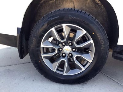 2023 Chevrolet Suburban 4WD LS