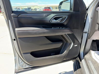 2023 Chevrolet Suburban 4WD RST