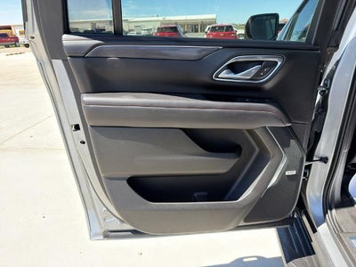 2023 Chevrolet Suburban 4WD RST