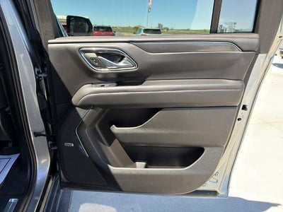 2023 Chevrolet Suburban 4WD RST