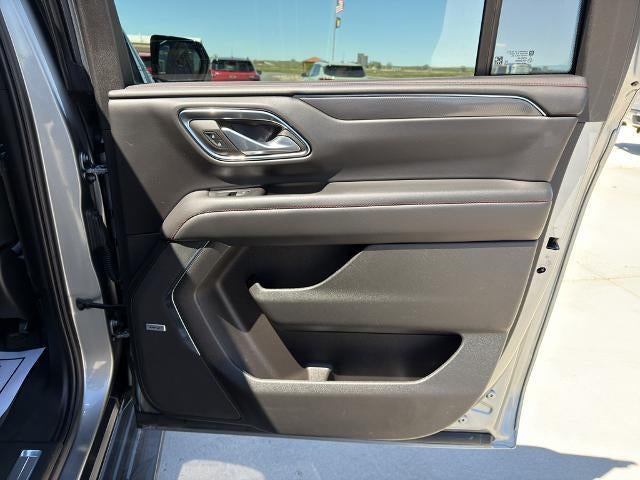 2023 Chevrolet Suburban 4WD RST