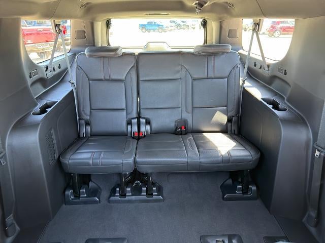 2023 Chevrolet Suburban 4WD RST