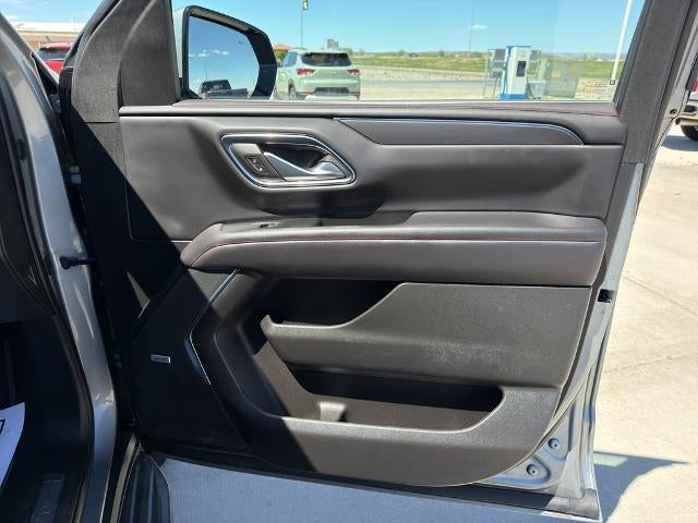 2023 Chevrolet Suburban 4WD RST