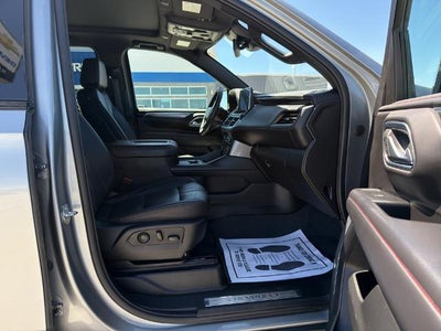 2023 Chevrolet Suburban 4WD RST