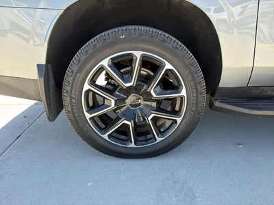 2023 Chevrolet Suburban 4WD RST