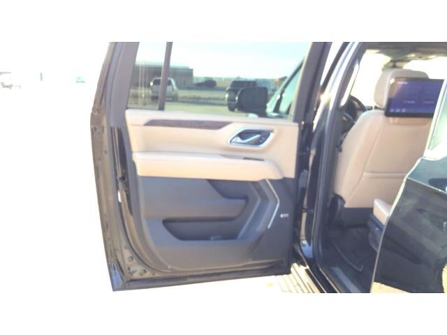 2023 Chevrolet Suburban 4WD Premier