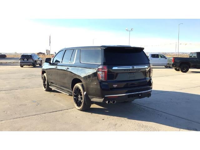 2023 Chevrolet Suburban 4WD Premier