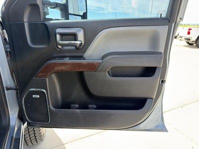 2015 GMC Sierra 2500 HD Crew Cab Long Box 4-Wheel Drive SLT