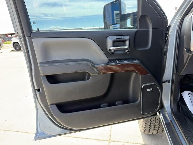 2015 GMC Sierra 2500 HD Crew Cab Long Box 4-Wheel Drive SLT