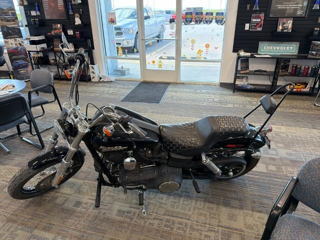 2012 HARLEY DAVIDSON Base