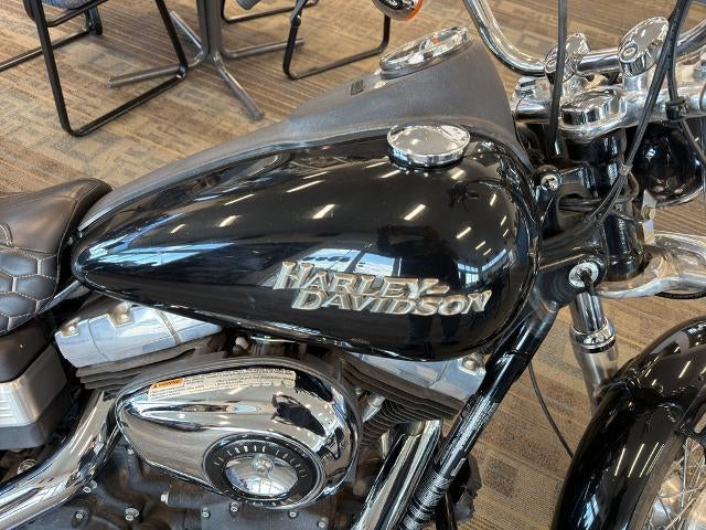 2012 HARLEY DAVIDSON Base