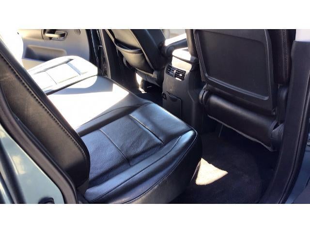 2010 Nissan Titan 4WD Crew Cab Short Bed LE