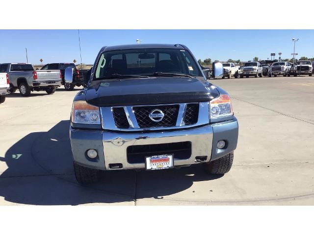 2010 Nissan Titan 4WD Crew Cab Short Bed LE
