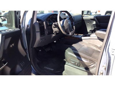 2010 Nissan Titan 4WD Crew Cab Short Bed LE