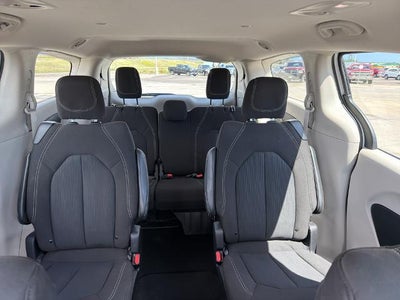 2024 Chrysler Voyager LX FWD