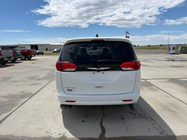 2024 Chrysler Voyager LX FWD