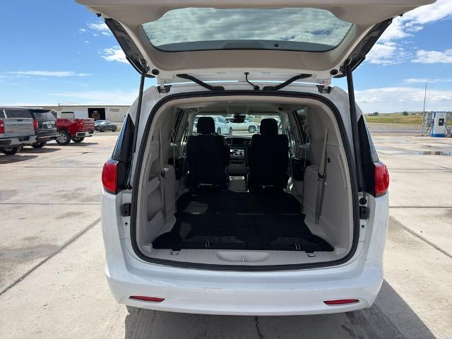 2024 Chrysler Voyager LX FWD