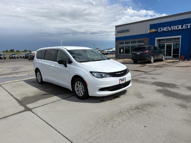 2024 Chrysler Voyager LX FWD