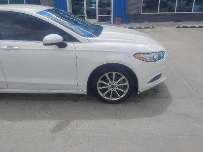 2017 Ford Fusion SE FWD